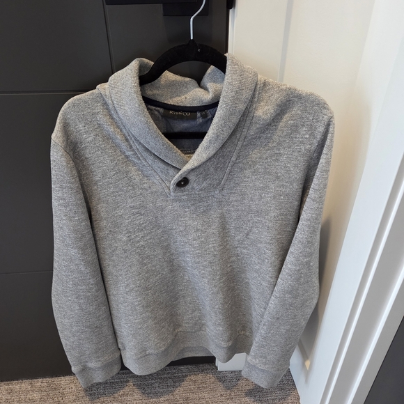 RW&CO. Other - RW&CO. Light Gray Men's Sweater